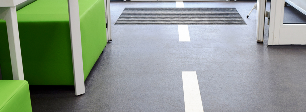 Project using a fast-cure resin system